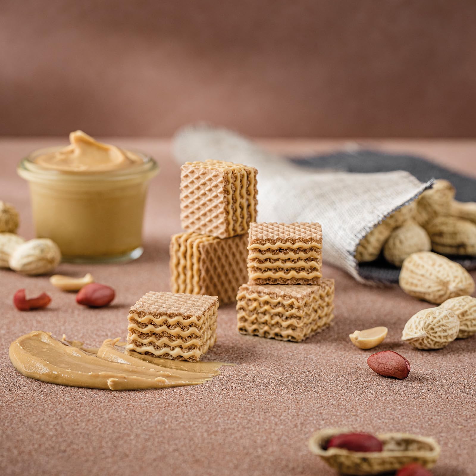 loacker-quadratini-peanut-butter-wafer-250-g image 8