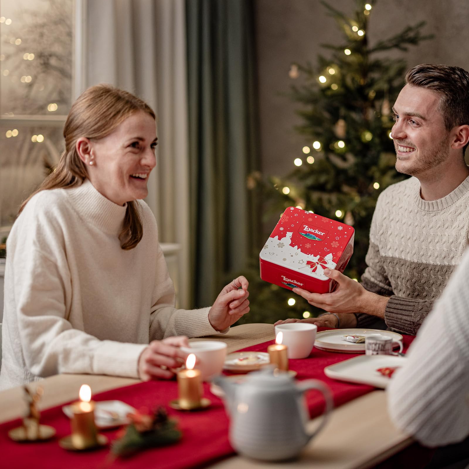 loacker-best-of-moments-winter-edizione-2026-party-box-latta-34-mini-307-5g image 3