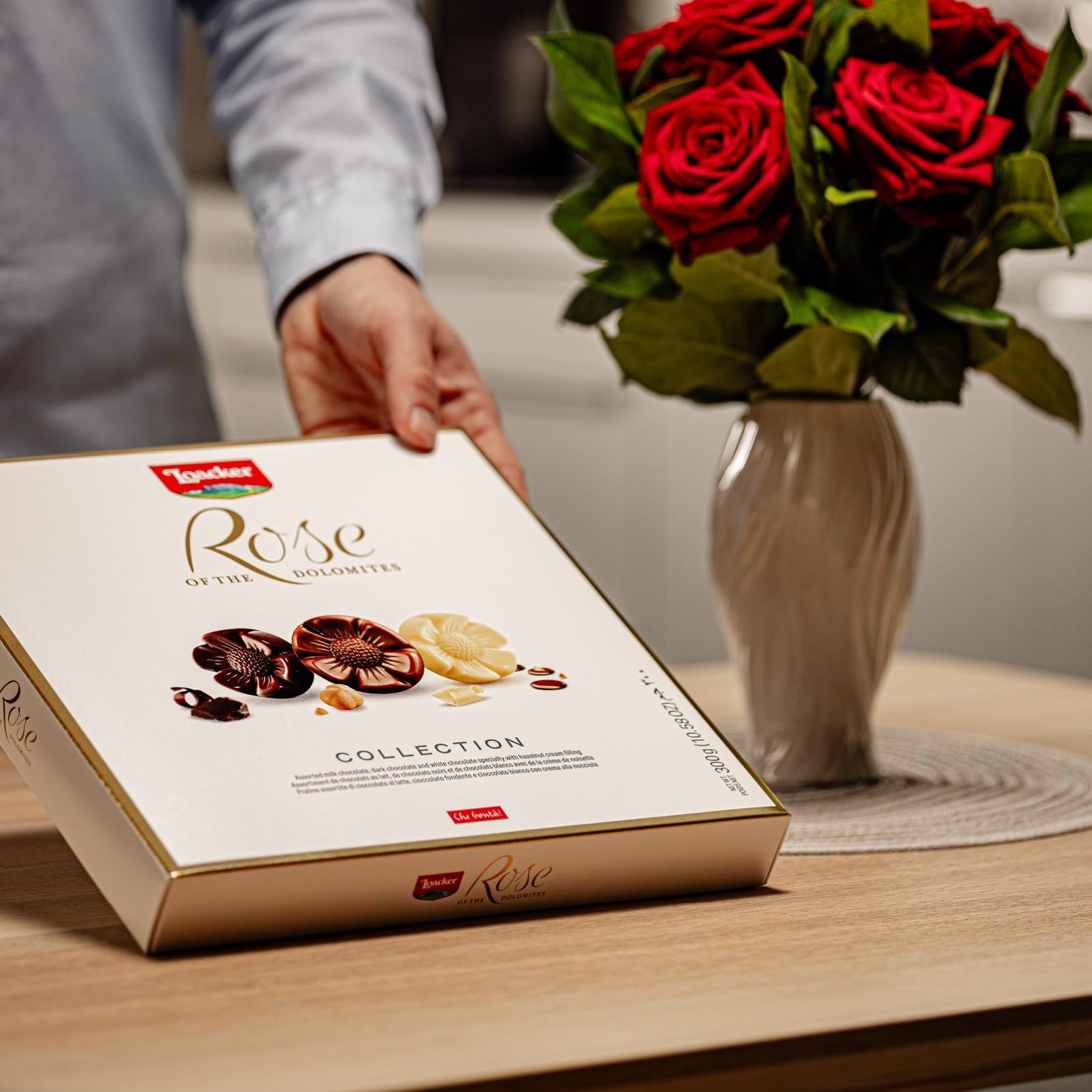 loacker-rose-of-the-dolomites-selection-praline-24-cioccolatini-300g image 6